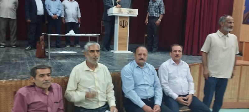 اخبار عصر گناباد: اعضای هیات رئیسه جلسه امروز کانون بازنشستگان شهرستان گناباد در یک قاب،در این جلسه شریفی رئیس اداره کار و رفاه اجتماعی، ز