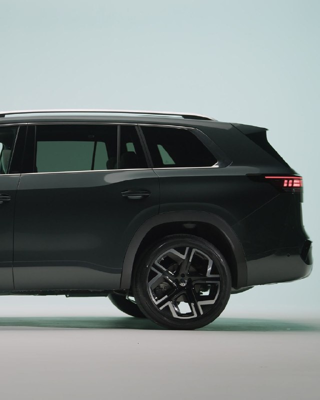 После серии тизеров Volkswagen наконец-то представил Atlas 2027 года в Нью-Йорке 6