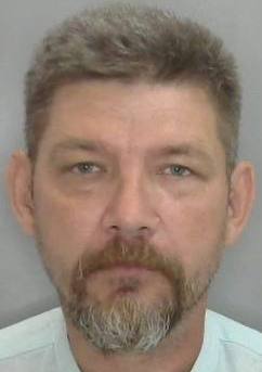 Мужчина убил полицейского и ранил троих его коллег