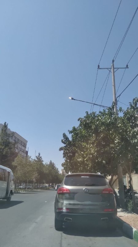 پیام های مردم مشهد: #الو_اخبار_مشهد 🔸️روشن ماندن چراغ برق در خیابانهای محدوده طلاب پیام های ارسالی تان را اینجا ببینید 👇@payam_mardom#الو_ا