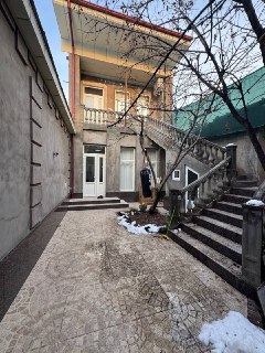 Срочно Саламатина продается 2,4-соток дом упакованная