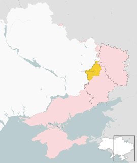 Украина на переговорах предложила США назвать «Доннилендом» часть Донбасса, «за которую Россия все еще борется», пишет The New York Times со ссылкой на источники.По данным издания, впервые один из украинских переговорщиков упомянул этот термин «отчасти в ш