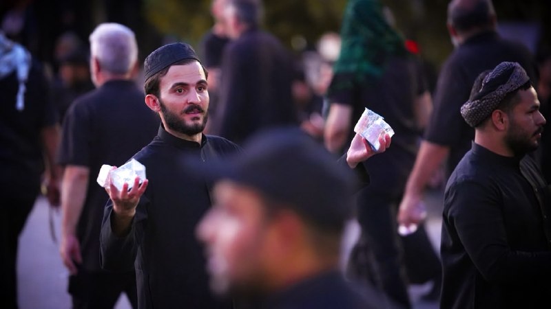 המונים עצומים של אבלים בנפת נג'ף הקדושה מתכוננים להשתתף בהלווייתו של האימאם ההרוג שלנו