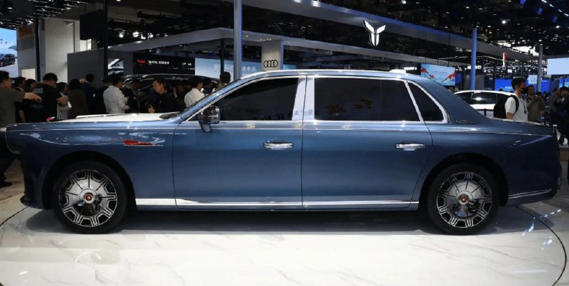 Hongqi Guoli — самый дорогой китайский автомобиль 3