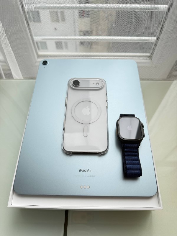 Продам часы, Айпад и Айфон Аир — фото 1
