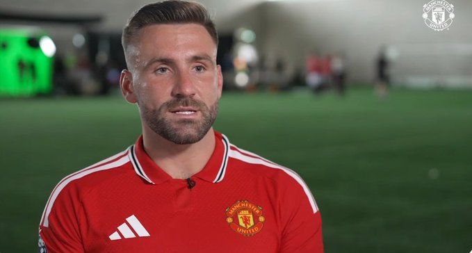منچستریونایتد | Manchester United: 🗣 لوک شاو:هر سال داستان همینه. همیشه همون تشنگی واسه موفقیت و همون هیجان هست، ولی من واقعا، واقعا به این فصل خیلی خوشبی