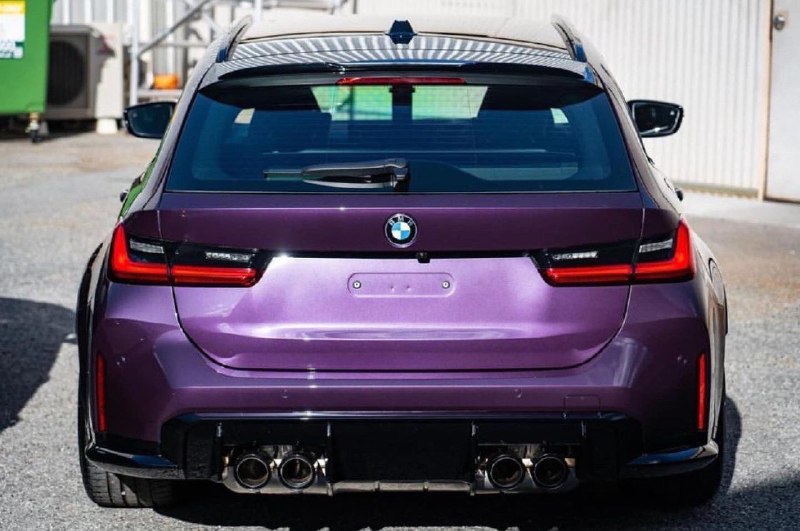 BMW M3 Competition Touring  Daytona Violet 2