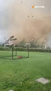סופה חזקה פגעה במרכז צ'ילה במהירות של 218 קמ"ש סופה חזקה עם מהירות רוח של 179 עד 218 קילומטרים לשעה פגעה בע…