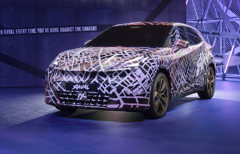 Cupra показала серийный хот-хэтч Raval перед дебютом 2