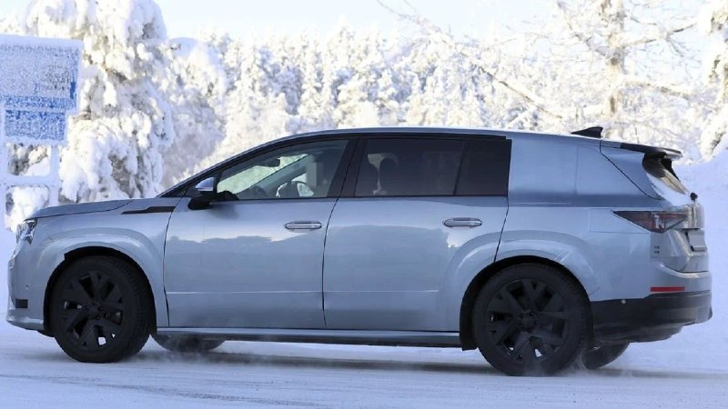 Новая Skoda Peaq засветилась без камуфляжа 2