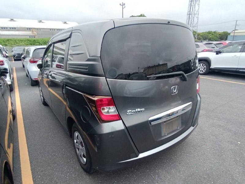 Honda Freed 2012 фото 3