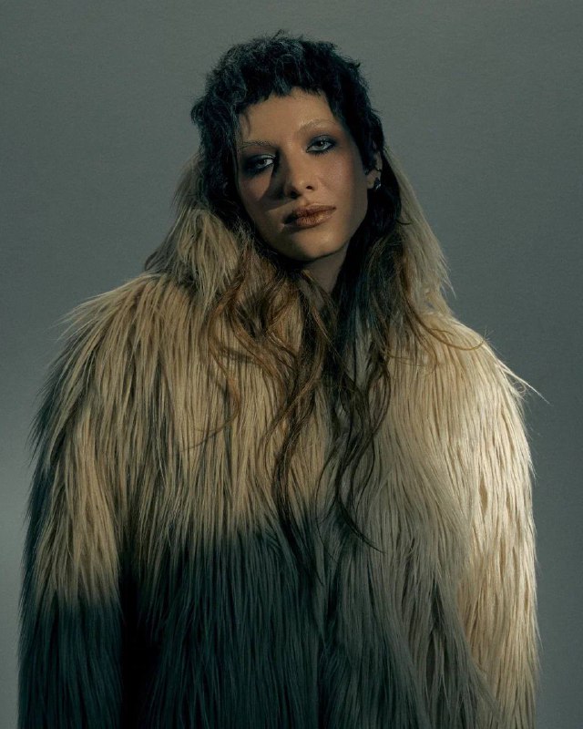 В ноябре 2023 года я всерьез задумалась об онлайн—курсе для мастеров по волосам + для тех, кто хочет начать заниматься волосами. Не могу поверить, что к концу 2024 я не только создала обручение, но еще и провела его два раза. В общем 5 месяцев, 50 учеников и 3 съемки  🙌🏻Делюсь с вами свежими кадрами от фотографа Дарьи Косиновой / портфолио :В ноябре 2023 года я всерьез задумалась об онлайн—курсе для мастеров по волосам + для тех, кто хочет начать заниматься волосами. Не могу поверить, что к концу 2024 я не только создала обручение, но еще и провела его два раза. В общем 5 месяцев, 50 учеников и 3 съемки  🙌🏻Делюсь с вами свежими кадрами от фотографа Дарьи Косиновой / портфолио :