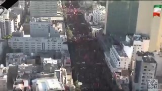 צילומי אוויר מציגים את המספר העצום של אבלים ממלאים את הרחובות המובילים להיכל הקדוש של ירושלים.