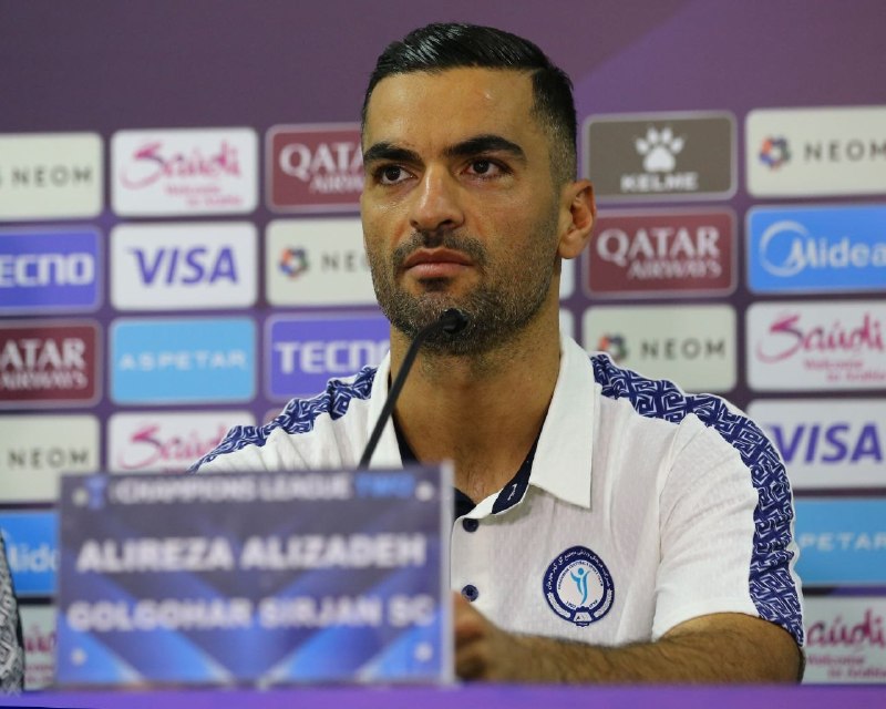 فوتبالی | Footballi.net: 📷⚽️ #گزارش_تصویری از سید مهدی رحمتی و علیرضا علیزاده، سرمربی و کاپیتان تیم گل‌گهر در نشست خبری قبل از بازی مقابل الجزیره