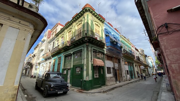 被偷走的時間 Stolen Time（古巴）