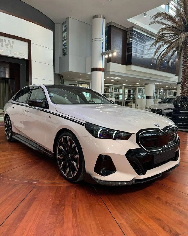 BMW i5 M60 xDrive