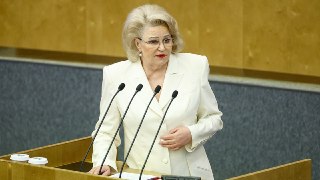 💬 «Парни будут бояться импульсивных наших женщин…» Депутат Госдумы Останина перед выборами подала в суд на коллегу Горячеву — из-за спора о домашнем насилииГлава комитета Госдумы по защите семьи Нина Останина (на фото) подала иск о защите чести и достоинст