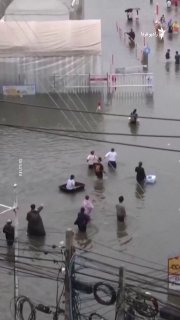 Residents of Bangkok, the capital of Thailand, were forced to use boats to travel around the city on Saturday, October 4, after torrential rain for more than 24 hours.