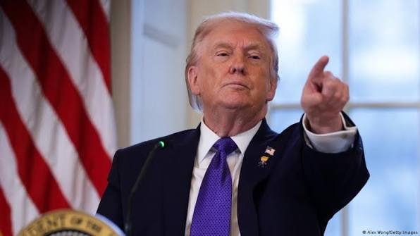 🇺🇸🇮🇷🇨🇳🇮🇶🇹🇷💢 אל ג'זירה: טראמפ אמר "כל מדינה שתעזור לאיראן תתמודד עם השלכות כלכליות כבדות מאוד"; ב…