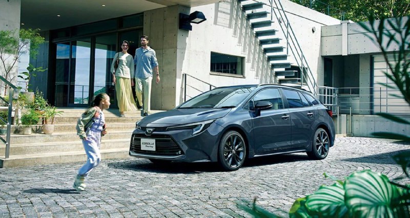 Все Toyota Corolla в Японии станут гибридными 3