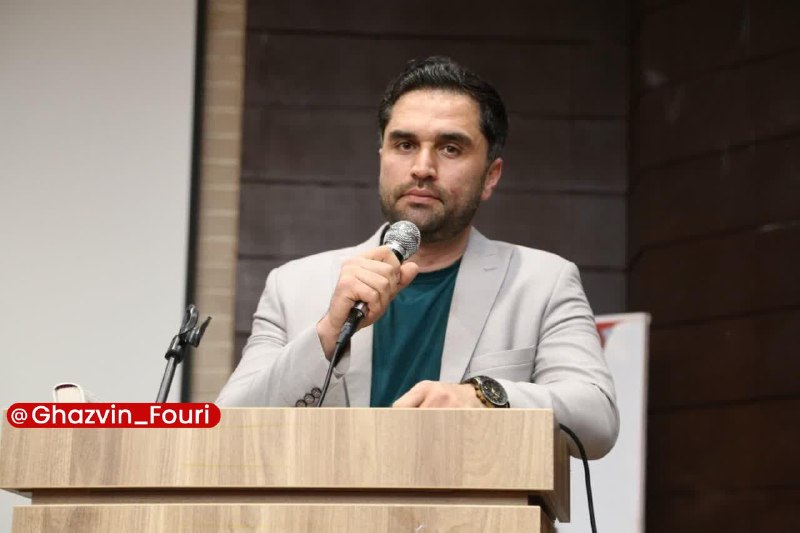 قزوین فوری: صداقت و امانت‌داری، اصول اساسی خبرنگاری هستندمسئول بسیج رسانه استان قزوین با تأکید بر اهمیت صداقت و امانت‌داری به‌عنوان 