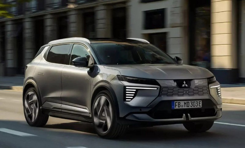 Представлен Mitsubishi Eclipse Cross второго покол...