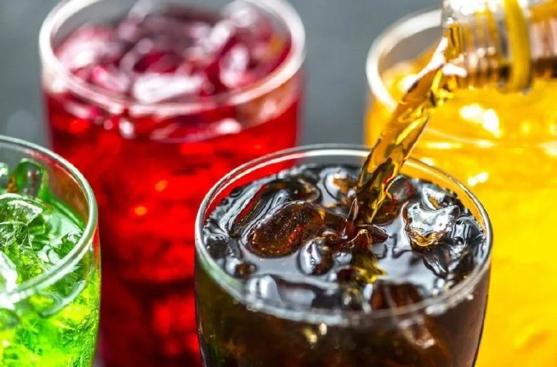 پایگاه خبری هاژه: 🔵تحقیق جدید: مصرف روزانه نوشیدنیهای دارای شکر میتواند ریسک سرطان معده را افزایش دهد🔹 پژوهشگران دریافتند افرادی که روزا