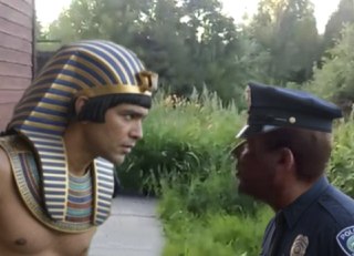 Директор сборной Египта по футболу чуть не подрался с американским копом на ЧМ: https://lentach.media/GtTiL