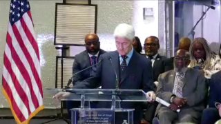 Bill Clinton mocks Trump: