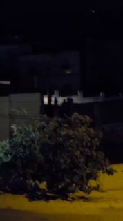 דחוף: כוחות הכיבוש מסתערים על אזור "אל כרום" בעיירה עקרבה, דרומית מזרחית לשכם.