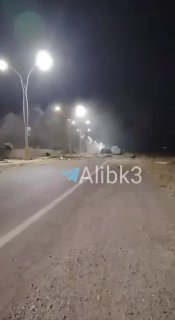 הדגל של נג'ס חוסיין בוער