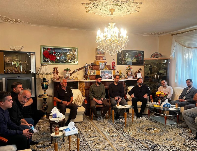 اخبار ورزش و جوانان گیلان: تکریم پیشکسوت ماندگار قایقرانی؛ ابراهیم مهربان مهمان خانواده زنده‌یاد محمد نوری شدبه گزارش روابط عمومی اداره‌کل ورزش و ج