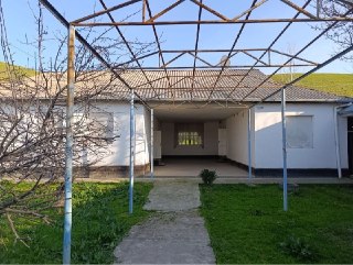 Oʻrtacha taʼmirdan chiqqan Bostanlıq tumanidagi uy