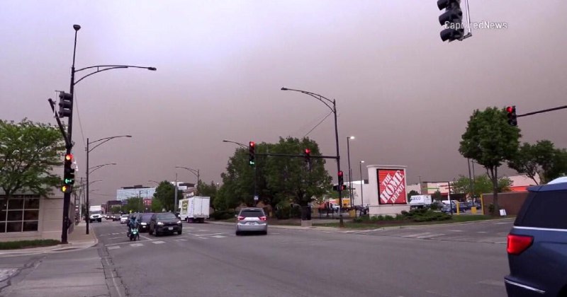 See the moment a dust storm blanketed Chicago; 