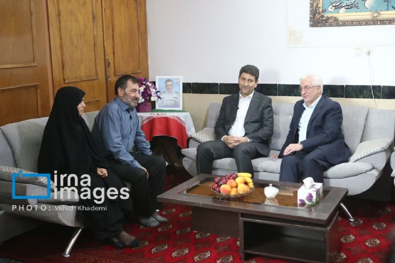שר התקשורת נפגש עם משפחתו של ההרוג "אמיר בהדור מאיוואן" בבוינוורד