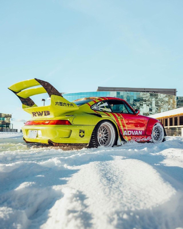 Porsche 993 RWB 2