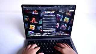 ⚡️ Оттепель! Минцифры и Роскомнадзор попросили силовиков разблокировать Roblox — платформа пошла навстречу регуляторам, а дети «протестовали» в соцсетяхМинцифры совместно с Роскомнадзором обратились в правоохранительные органы с просьбой поддержать снятие 