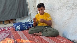 إسرائيل تتوعد بقصف غزة إذا استمر إطلاق الطائرات الورقية