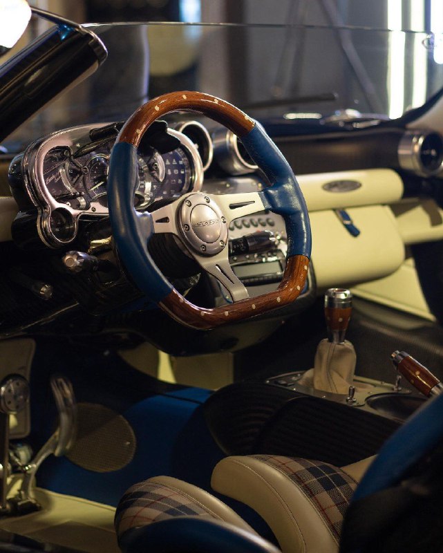 Pagani Zonda HP Barchetta 5