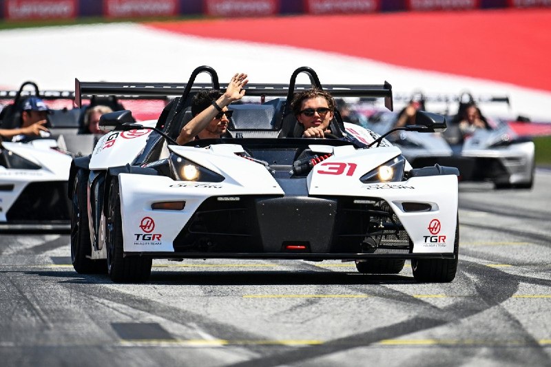 Формула-1 перешла на KTM X-Bow вместо грузовиков? Честно говоря, в редакции офиг