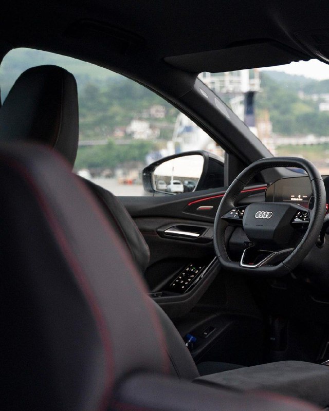 2025 Audi SQ6 e-tron quattro 5