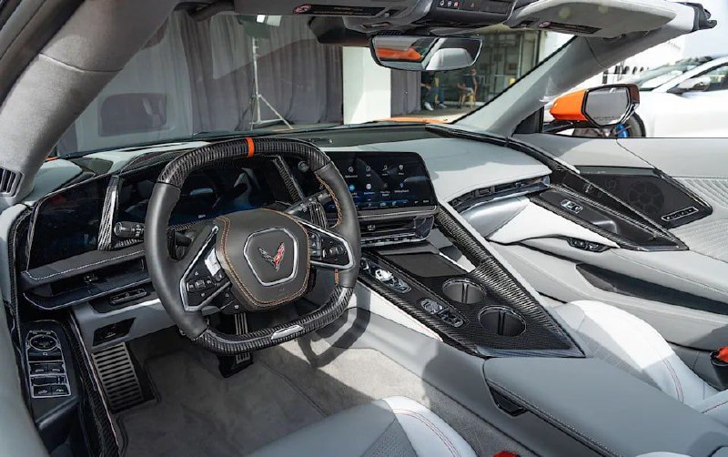 Chevrolet представил Corvette с мощнейшим гибридным мотором 5