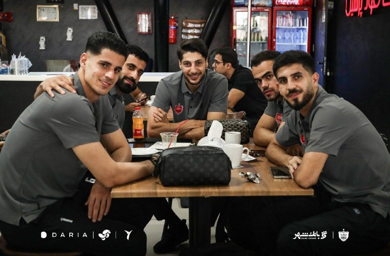 Artesh sorkh Asia: ♨️کاروان پرسپولیس در راه تبریز⚽️@Arteshsorkhasia666
