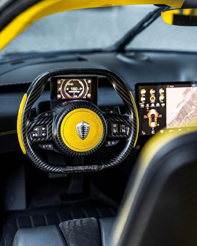 Koenigsegg Gemera 2