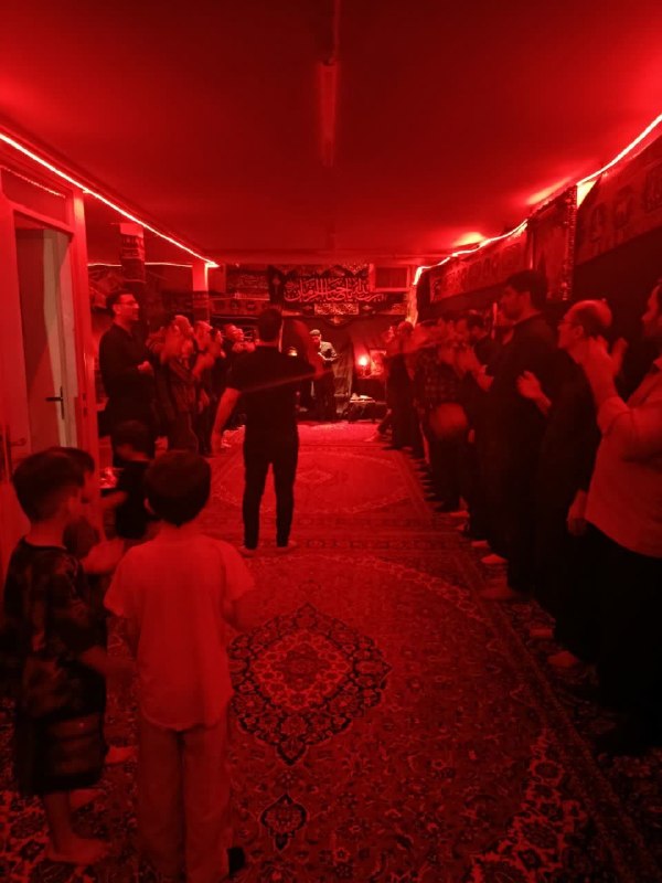 هیئت متوسلین به علی ابن موسی الرضا(ع)کلاتیهای مقیم تهران: ❁﷽❁گزارش تصویریشهادت امام حسن عسکری (ع) 📷 علیرضا بجستانی پنجشنبه ۲۹ مردادماه❁﷽❁گزارش تصویریشهادت امام حسن عسکری (ع) 📷 عل