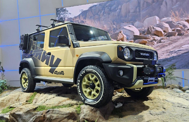 Пятидверный Suzuki Jimny получил версию для бездорожья