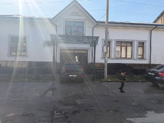 8-room apartment, 9 m²