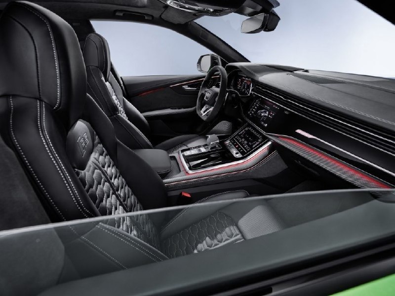Audi RS Q8 3