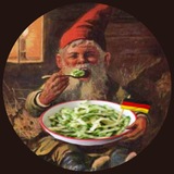 Немецкий огуречный салат для гнома