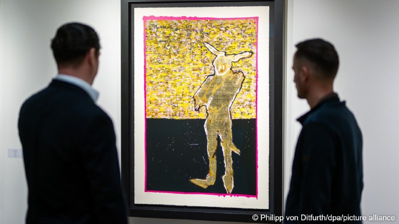 В немецком городке внезапно открылась выставка картин Джонни Деппа. Правда, сам он не приедетВы когда-нибудь слышали про Эммендинген? Вполне вероятно, что нет. Это городок на юго-западе Германии, там меньше 30 тысяч жителей. Старый город, замок, руины креп